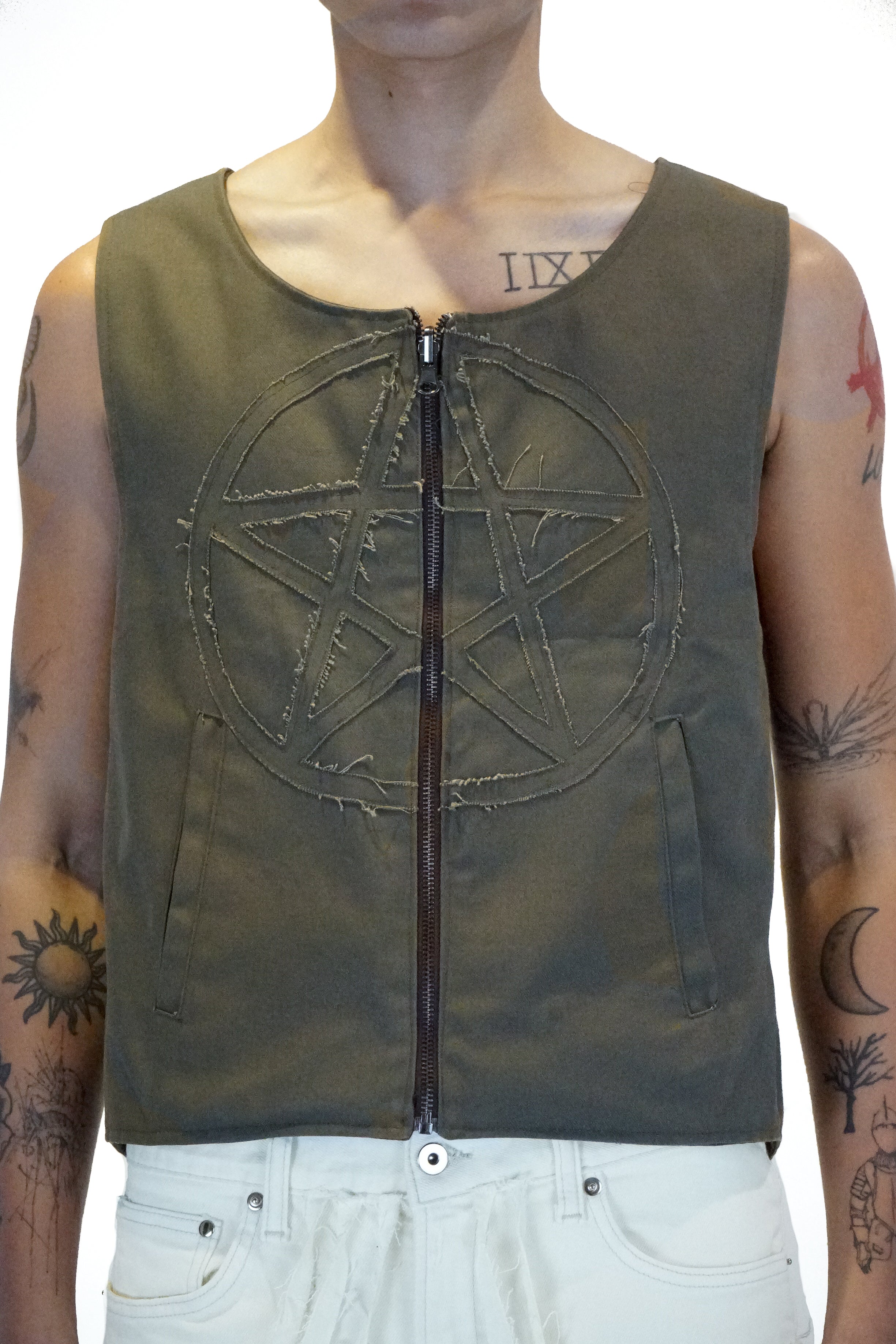 The Pentacle Vest (Reversible) in Brown/Olive